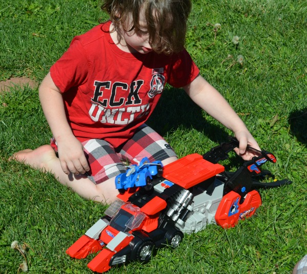 VTech Switch & Go Dinos Review + Contest For Lifetime Supply Of Toys -  Mom's Blog