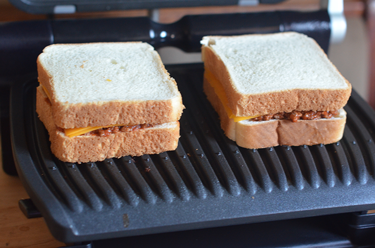 Texas Toast Bread with Manwich