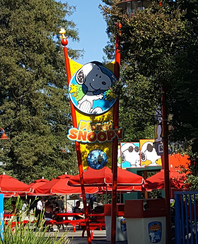 Planet Snoopy - California's Great America