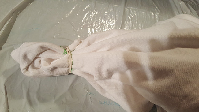 Tie Dye Heart Pattern - Pleat fabric along line