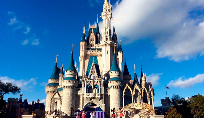 How to Go to Disney World Without Spending a Fortune