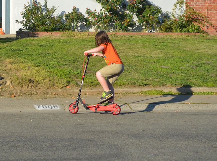 Y Flyer Scooter From Yvolution