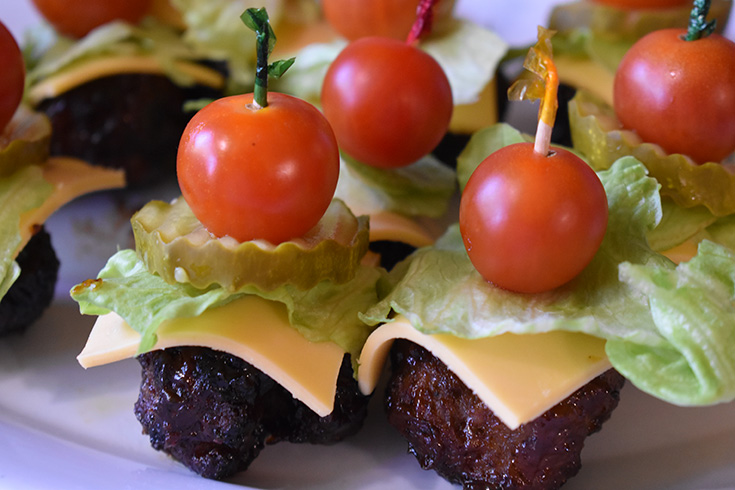 BBQ Cheeseburger Meatballs