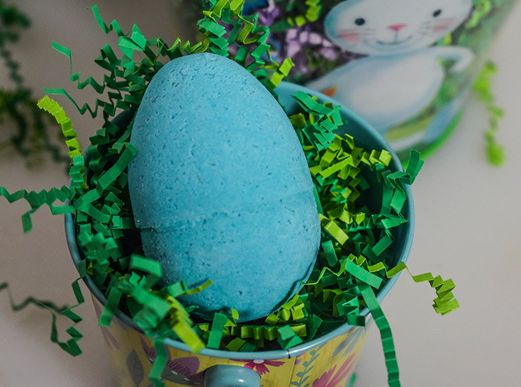 DIY Easter Egg Bath Bombs