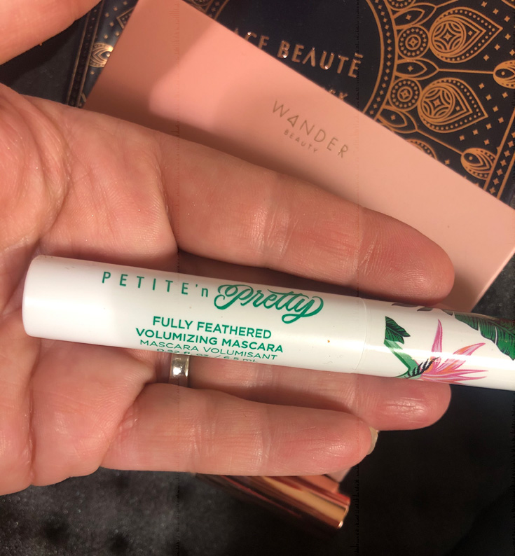 Petite 'N Pretty - Fully Feathered Volumizing Mascara