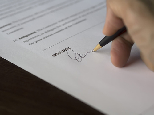 Why Entrepreneurs Need A Contract Before Starting Any Work